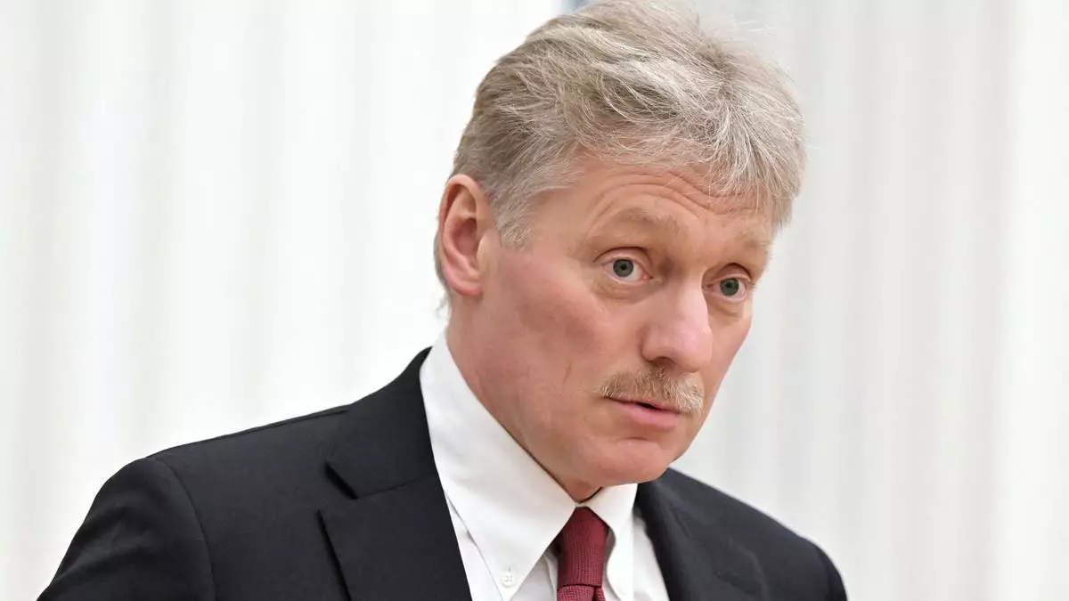 Peskov: "Rusiya tərəfləri təmkinli olmağa çağırır"
