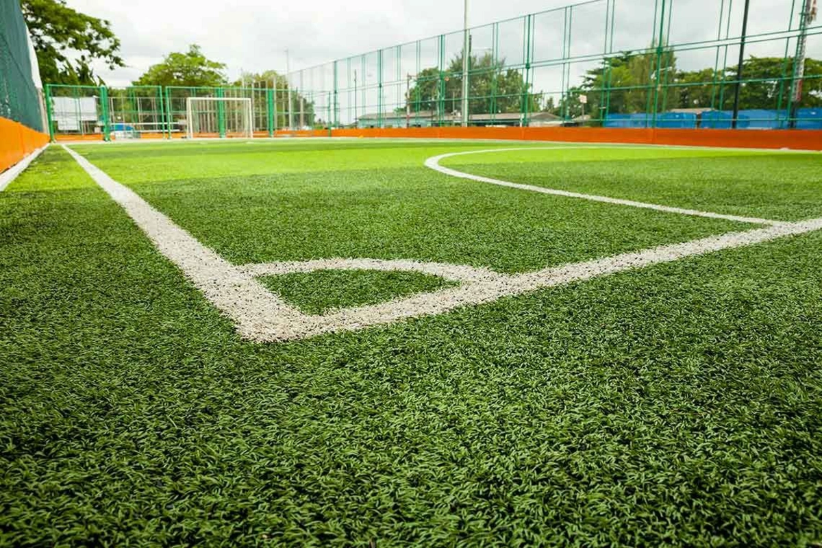 Bakının mərkəzinə yeni futbol meydançası inşa ediləcək