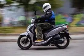 Motosiklet və mopedin idarə edilməsi ilə bağlı yeni qayda müəyyən edilir