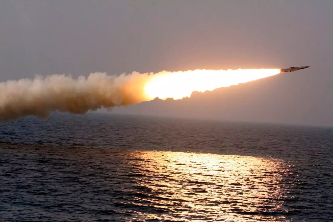 Ukrayna raket atəşinə tutulacaq: Raketlər dənizə gətirildi