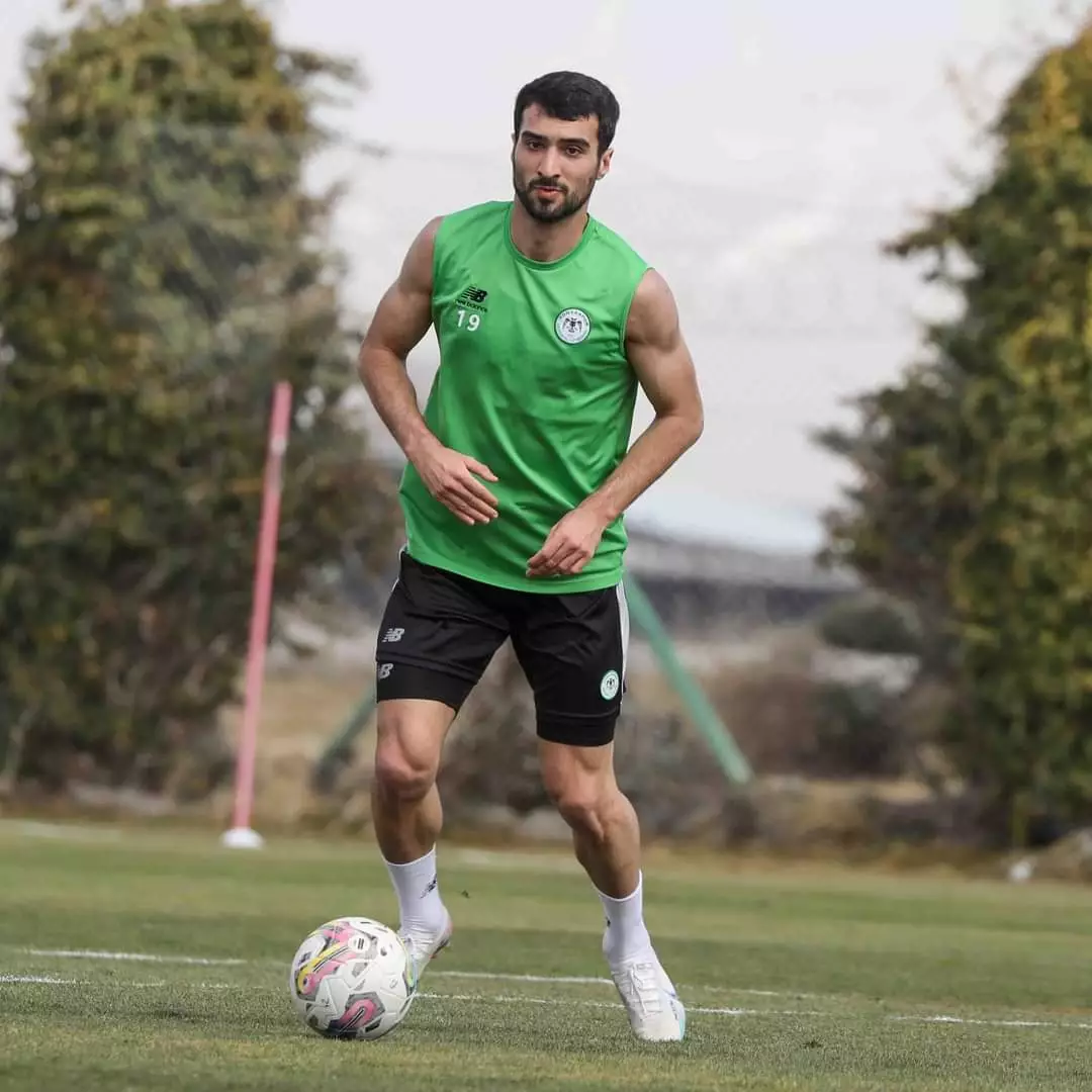 Mahir Emreli "Konyaspor"un start heyətində - FOTO