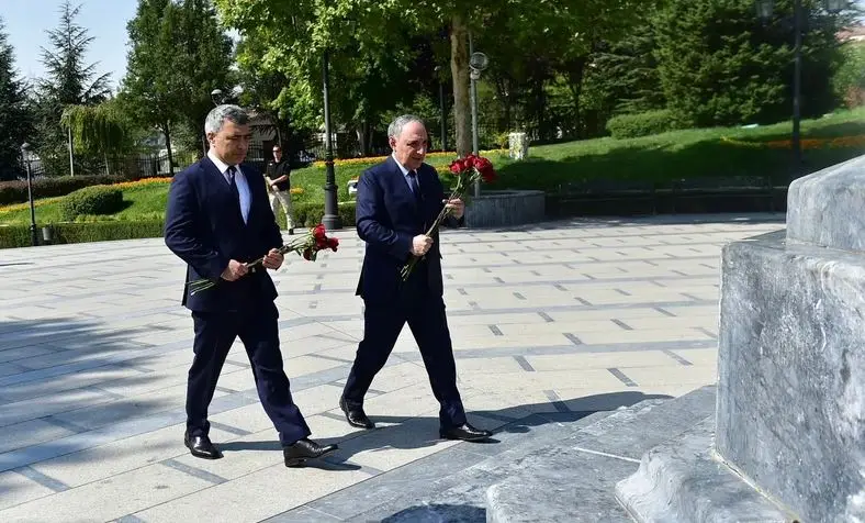 Kamran Əliyevlə İnam Kərimov Türkiyəyə gedib