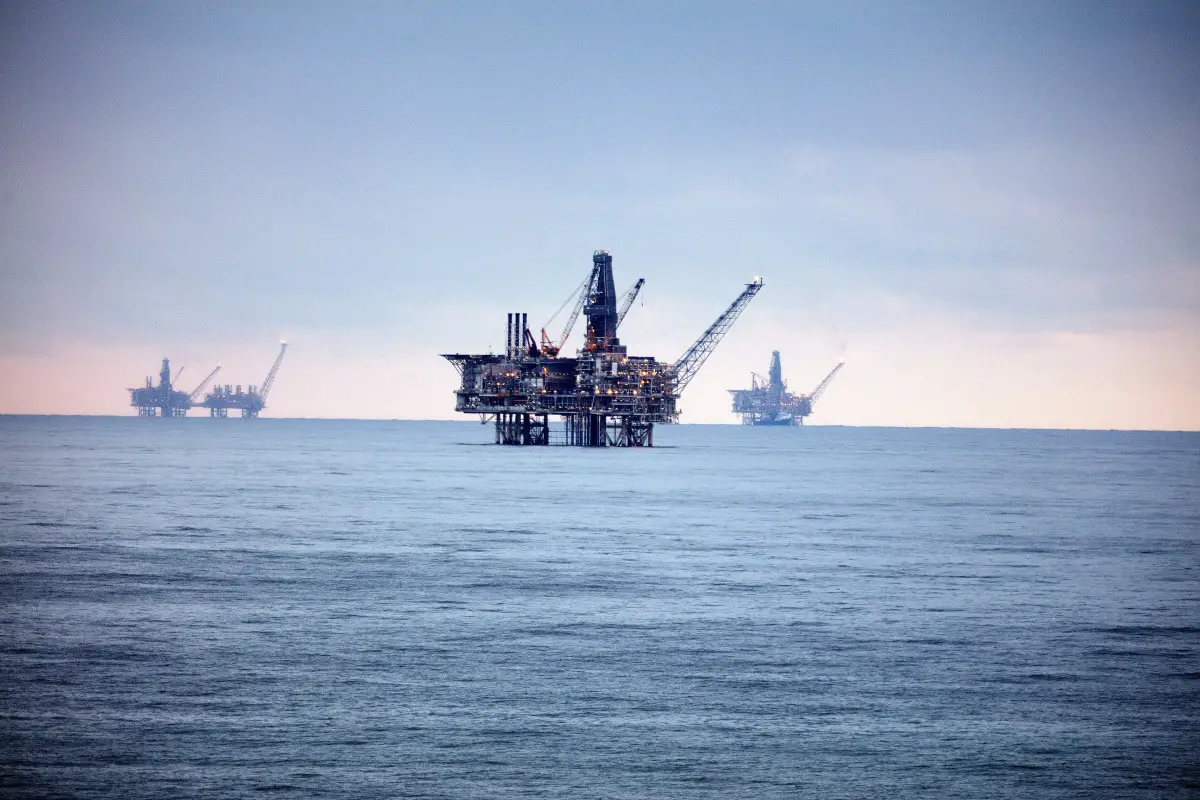 AÇG-dən indiyədək 610 mln. tondan artıq heft hasil olunub