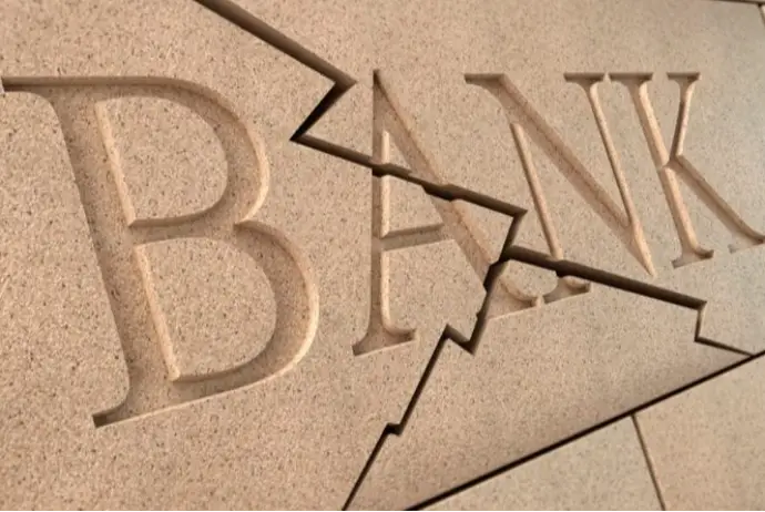 Bu ölkənin ən böyük banklarından biri müflis elan edildi