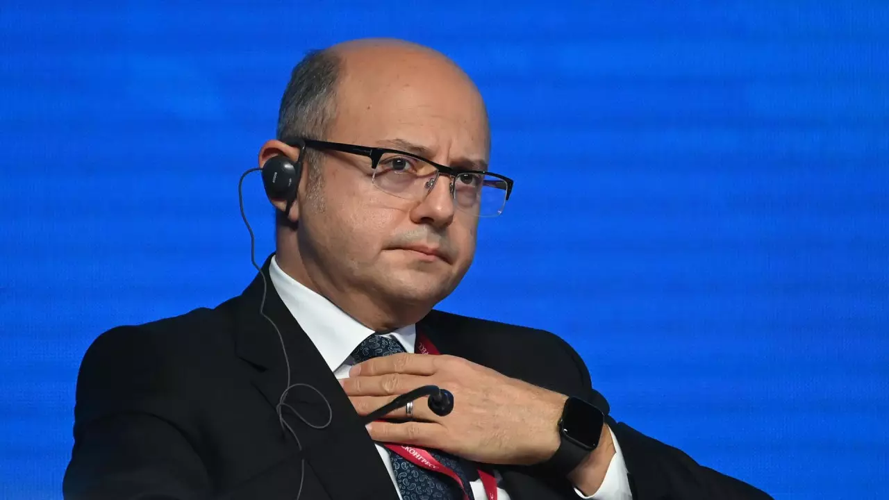 Pərviz Şahbazov: "Azərbaycanın xam neft üzrə hasilat kvotası 2026-cı ilin sonunadək sabit qalacaq" - YENİLƏNİB