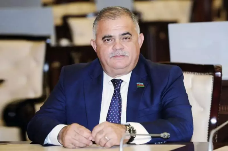 İlham Əliyev deputatı “Şöhrət” ordeni ilə təltif edib