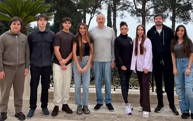 Prezidentin ad günündə ailə FOTOSU