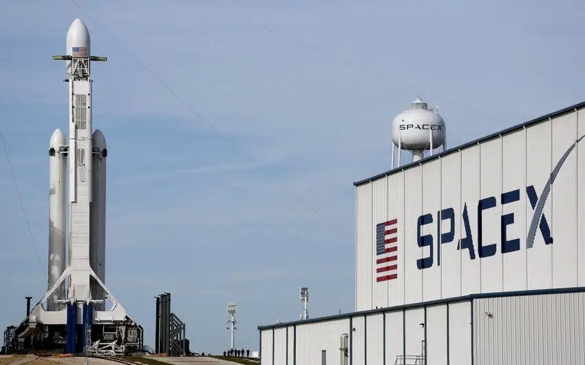 KİV: ABŞ “SpaceX” ilə müqavilələrinin əksəriyyətini qüvvədə saxlamağı düşünür