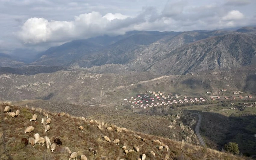 Politico: “Azərbaycan Ermənistana qarşı ekoloji hücuma keçib”