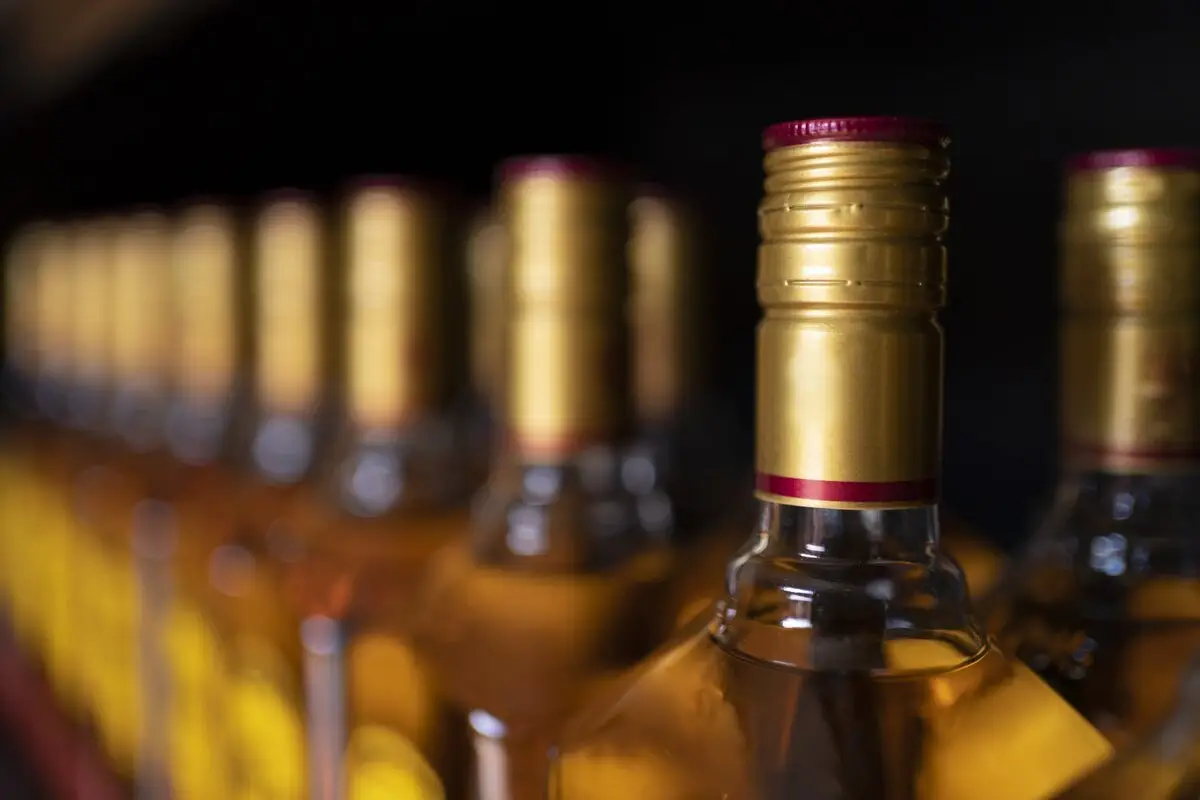 Azərbaycanın alkoqollu içki ixracı azalıb, idxalı artıb