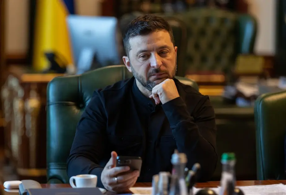 Zelenski Makronla Rusiyaya təzyiqlərin artırılmasını müzakirə edib
