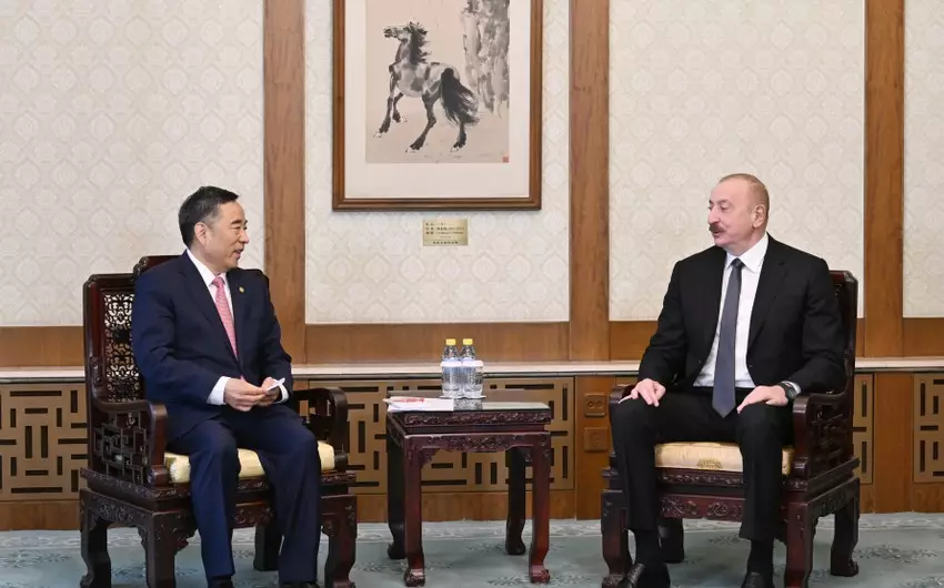 Azərbaycan Prezidenti “Energy China” şirkətinin sədri ilə görüşüb