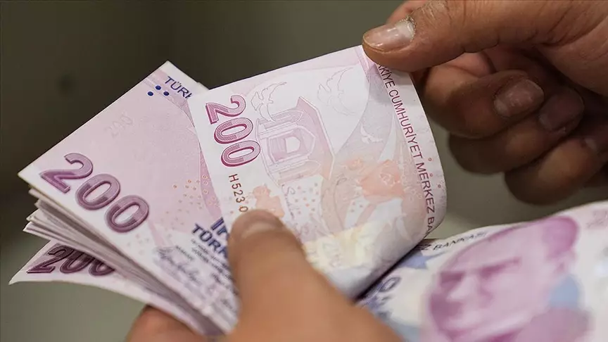 Türkiyədə minimum əmək haqqı artırılıb