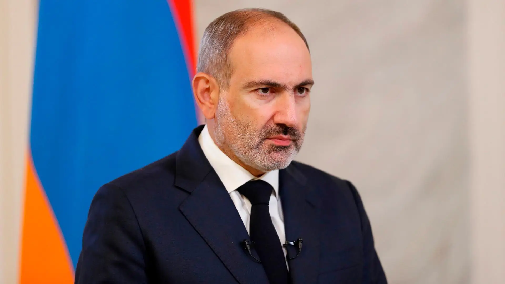 Paşinyan Türkiyə yük maşınlarının Ermənistandan Azərbaycana gedə biləcəyi marşrutu açıqlayıb
