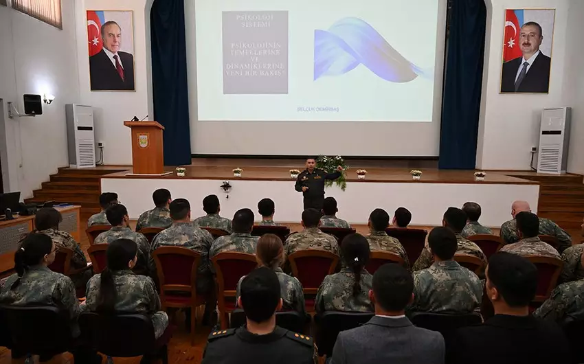 Azərbaycan Ordusunda psixoloqlarla təlim keçirilir