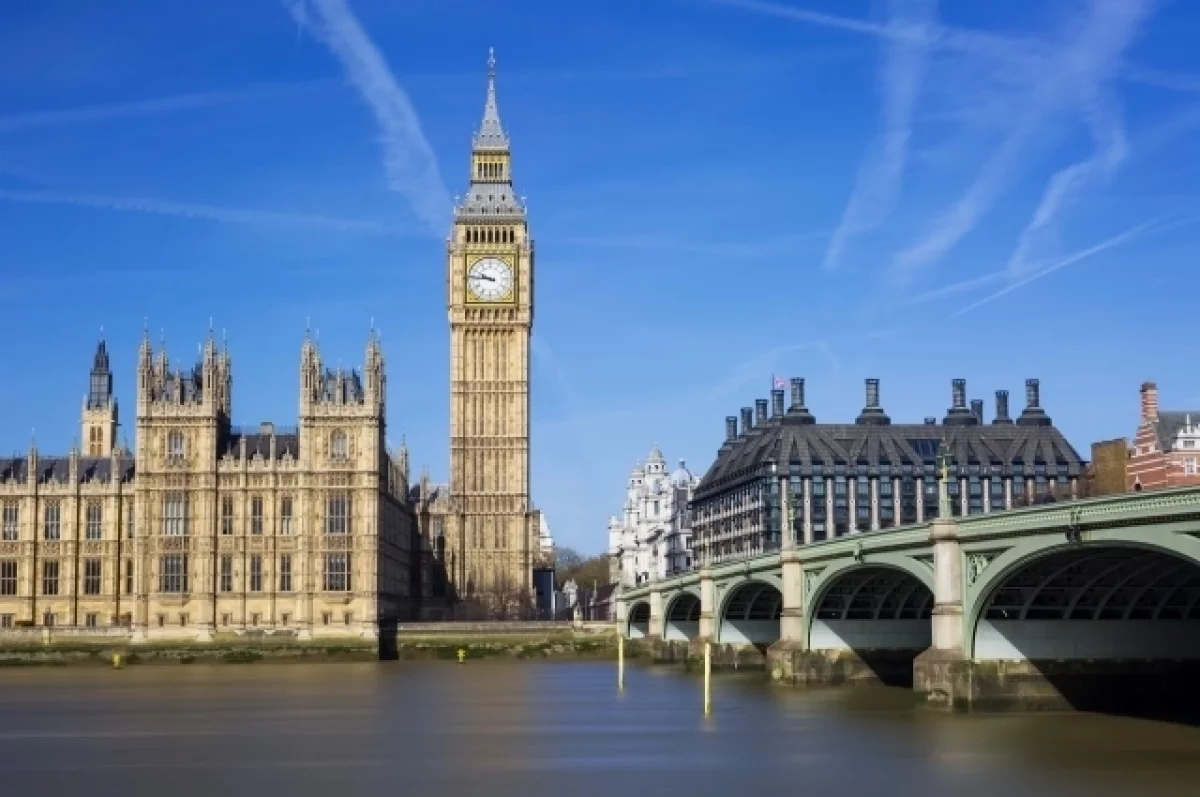 Britaniya miqrantların zinət əşyalarını müsadirə edə bilər