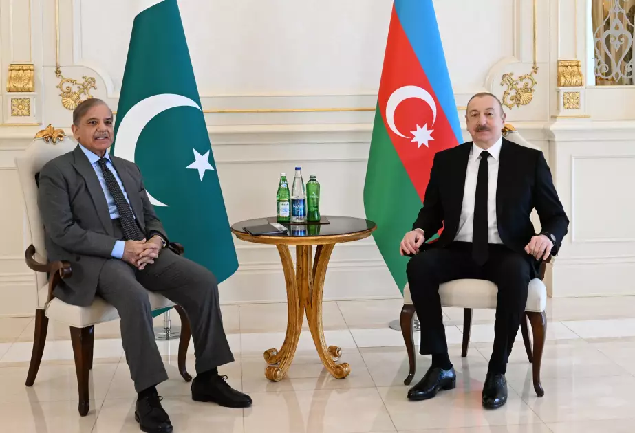 Azərbaycan və Pakistan liderlərinin təkbətək görüşü olub - YENİLƏNİB