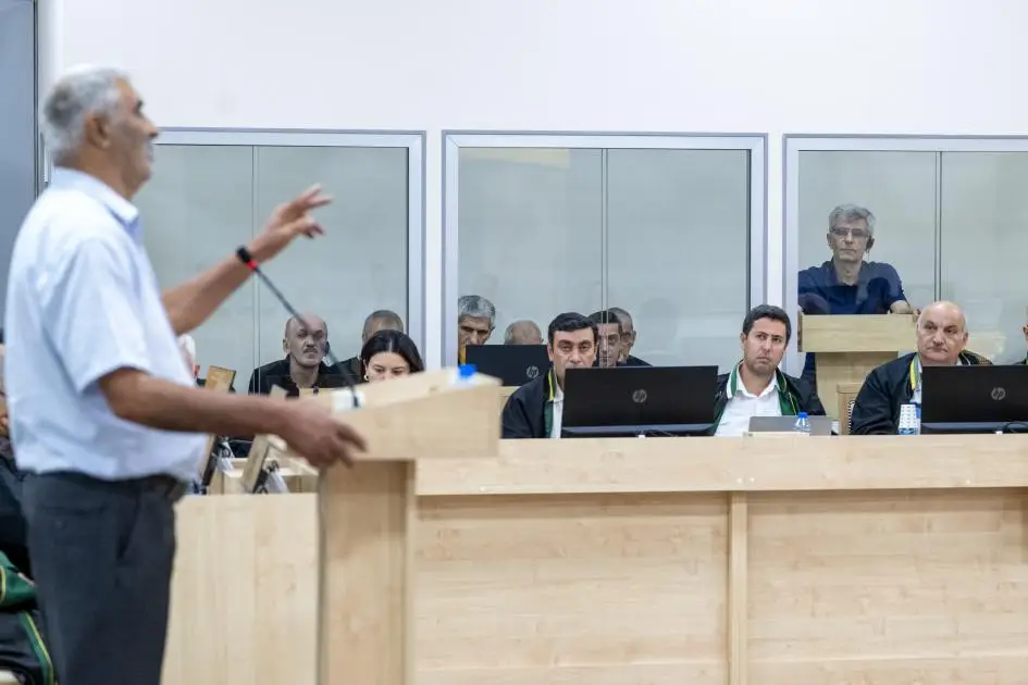 Ermənistanın hücumları nəticəsində doğmaları öldürülmüş şəxslər məhkəmədə ifadə veriblər