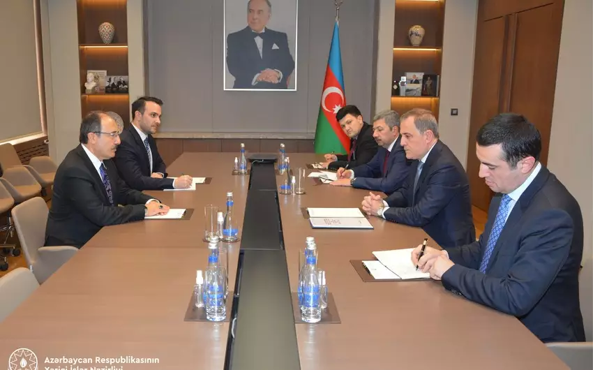 Ceyhun Bayramov  Cahit Bağcını qəbul edib