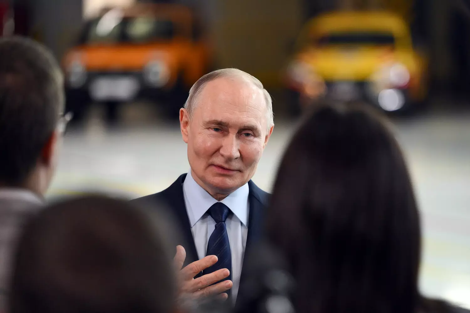 Putin: ABŞ ilə danışıqların nəticələrini BRİKS ölkələrinə çatdıracağıq