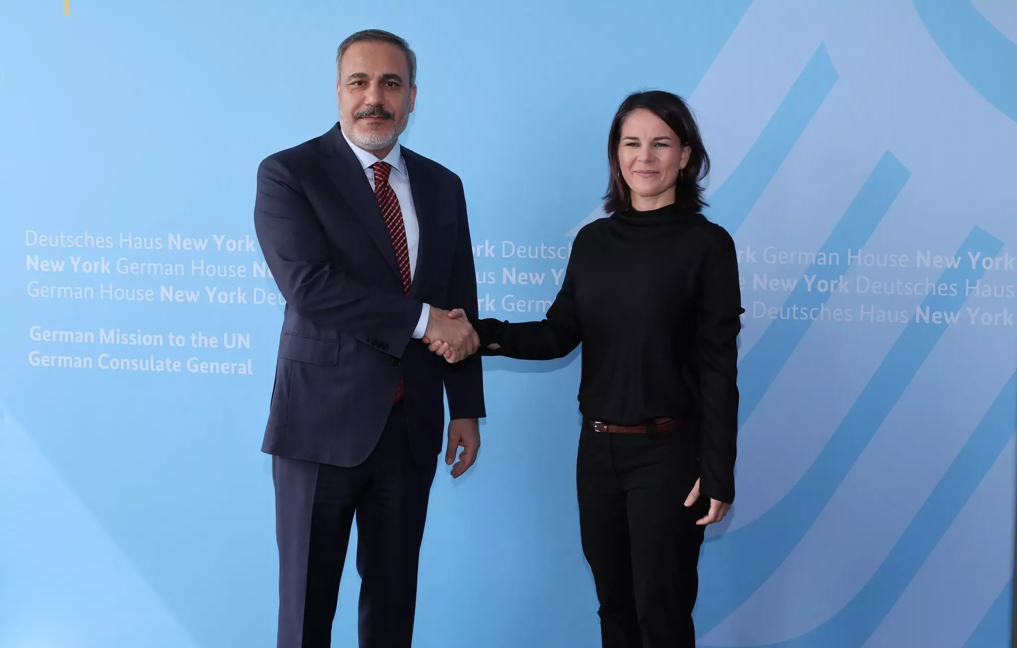 Türkiyə və Almaniya XİN rəhbərləri Ankarada görüşdü
