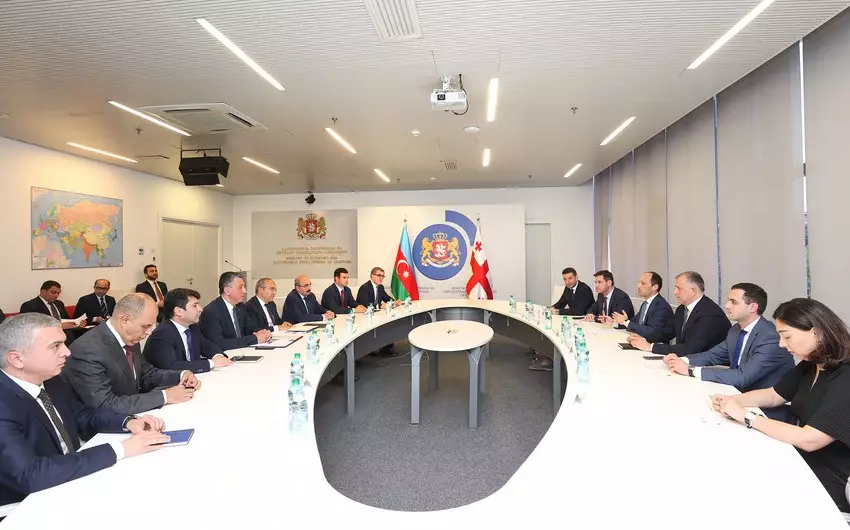 Azərbaycan Gürcüstanla qarşılıqlı investisiya qoyuluşunu müzakirə edib