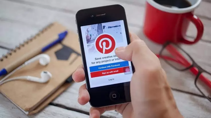 "Pinterest"in gəliri ilk dəfə olaraq 1 milyard dolları ötüb
