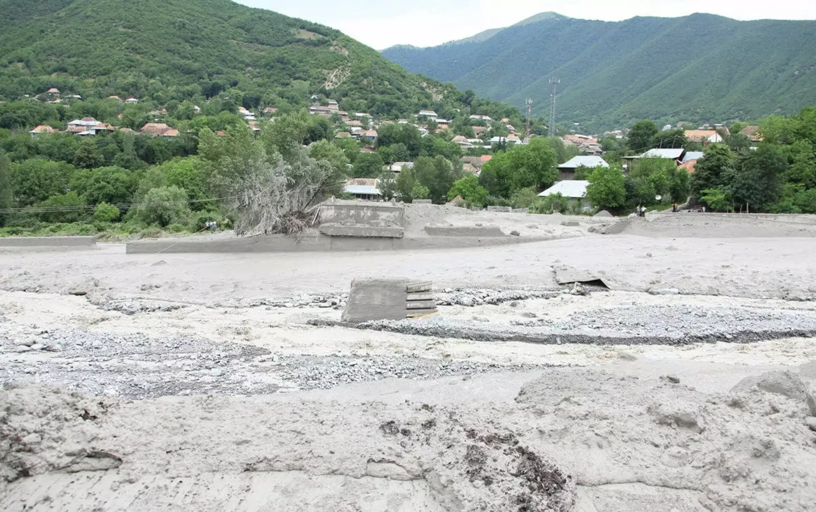 Çaylarda yüksək sululuq davam edir