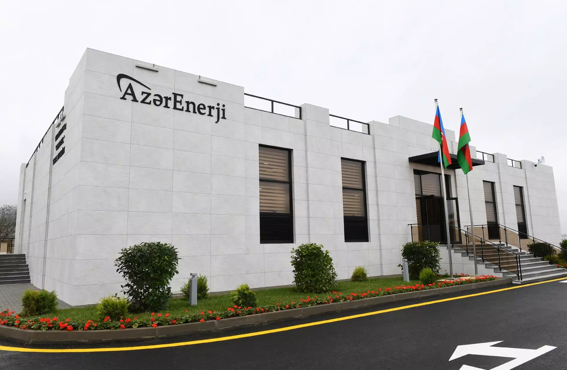 "Azərenerji"nin ixrac gəlirləri 4 dəfədən çox azalıb