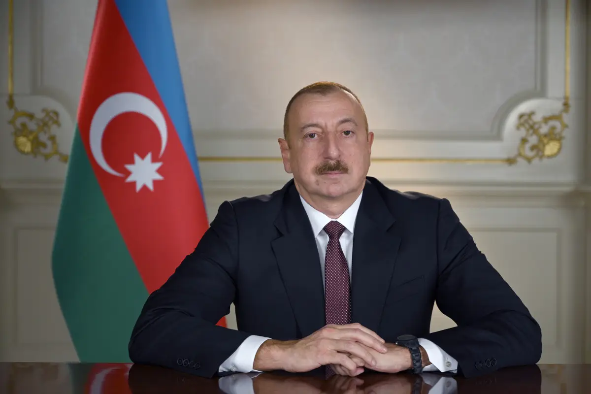 İlham Əliyev Anar İsmayılova general-mayor rütbəsi verib