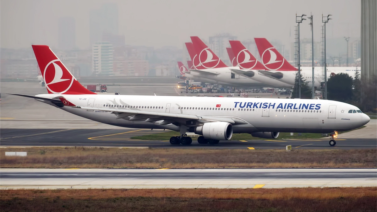 Zəlzədən sonra Hatay Hava Limanına ilk uçuş reallaşıb