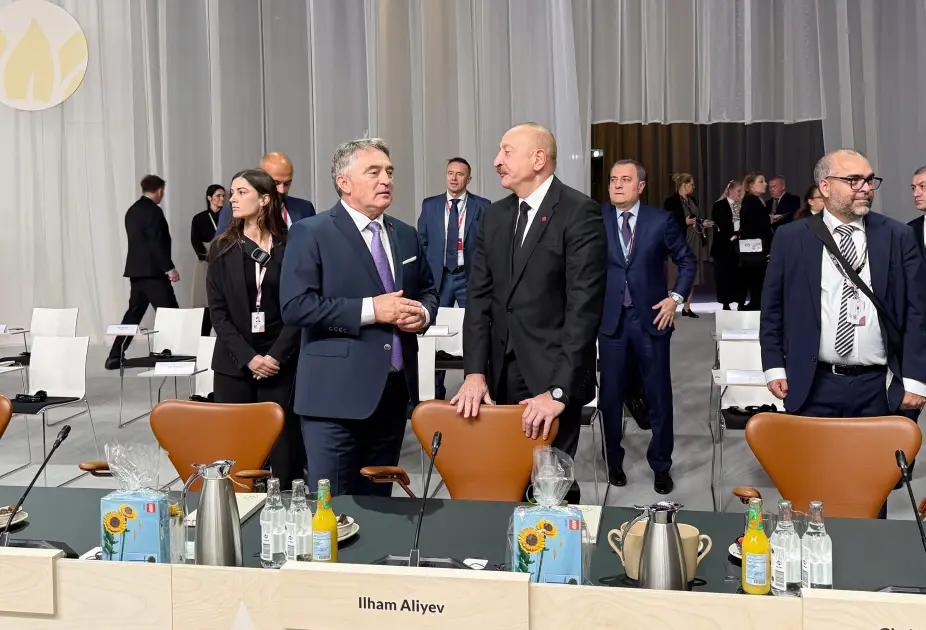İlham Əliyev ASB-nin 7-ci Zirvə toplantısının açılış plenar sessiyasında iştirak edib - YENİLƏNİB