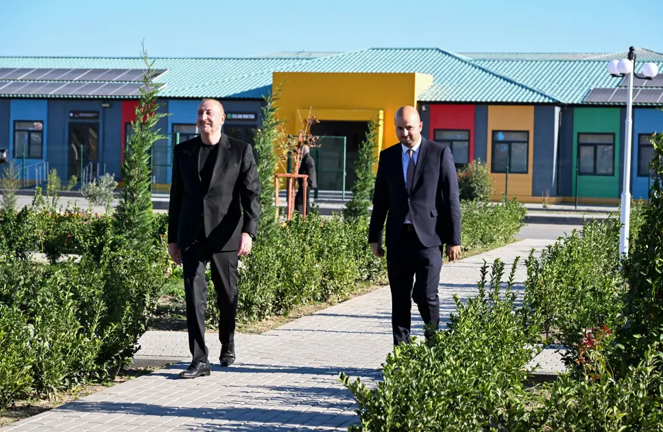 Prezident Ağalının 2-ci mərhələsinin və Məmmədbəyli kəndinin açılışlarında iştirak edib