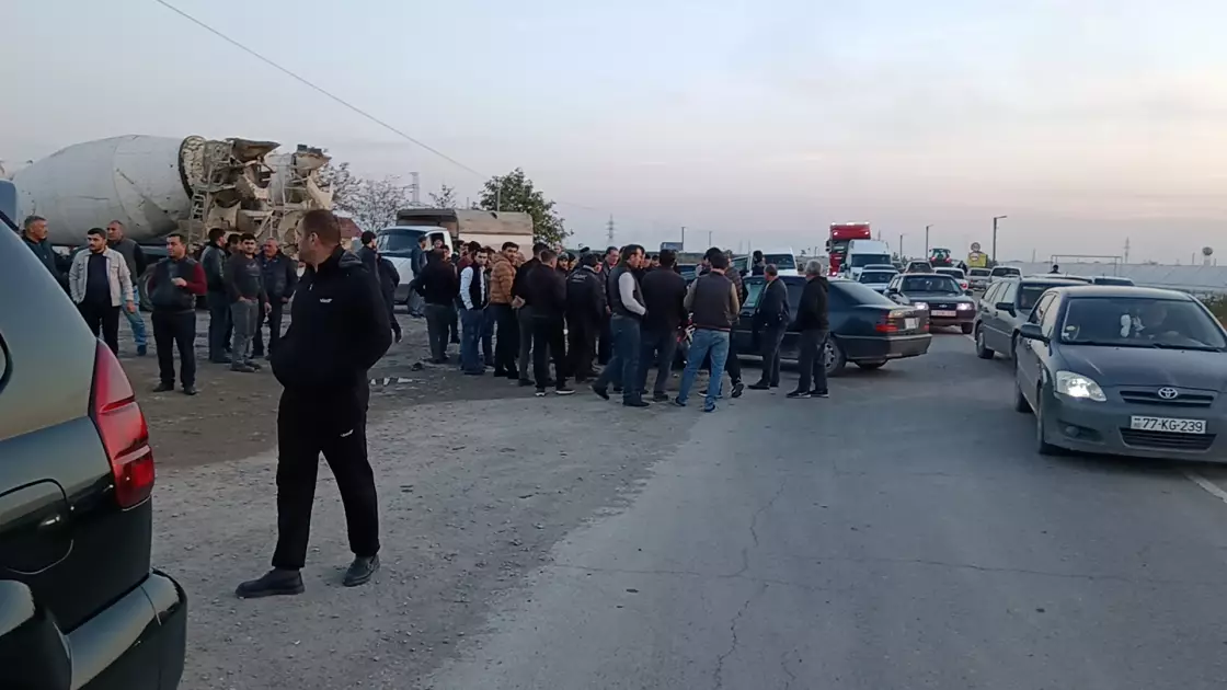Azərbaycanda ağır qəza: Ata və oğulu həyatını itirdi - FOTO