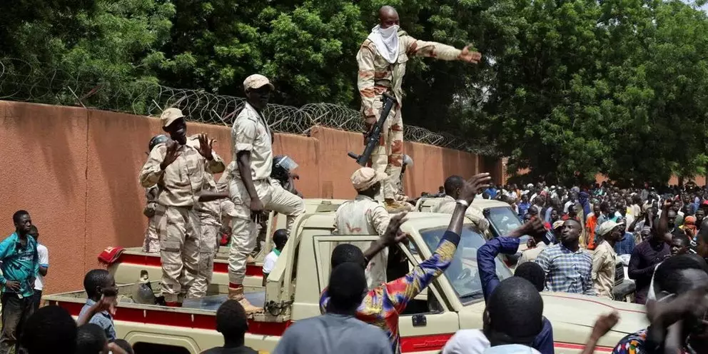 ECOWAS nümayəndələri Nigeri təcili tərk ediblər