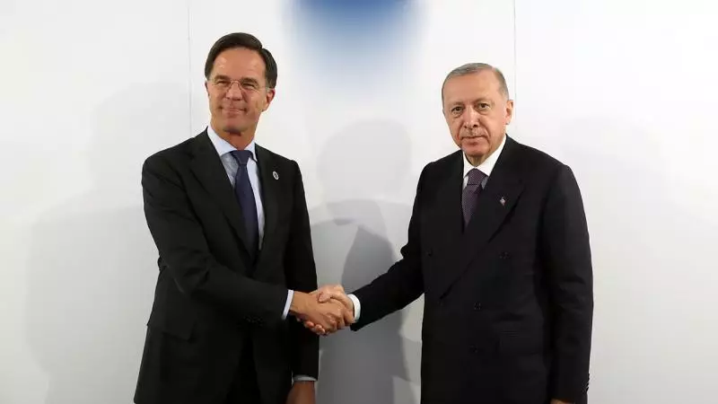 Prezident Ərdoğan Hollandiyanın baş naziri Rutte ilə telefon danışığı aparıb