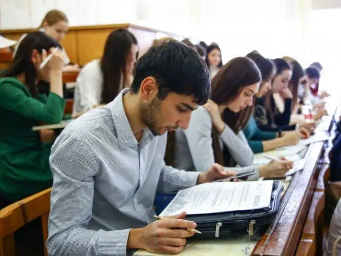 Azərbaycanda bu universitet illik təhsil haqqını artırır