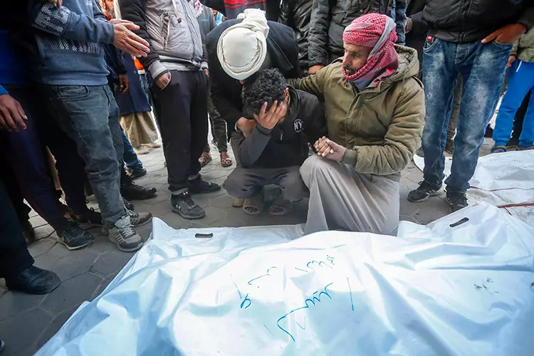 Qəzzada daha 30 nəfər həlak oldu