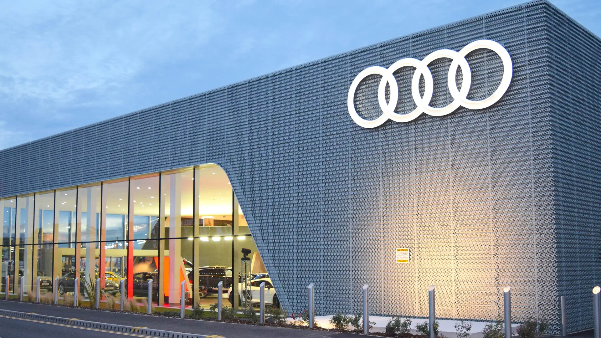 “Audi” gəlirlərini artırıb