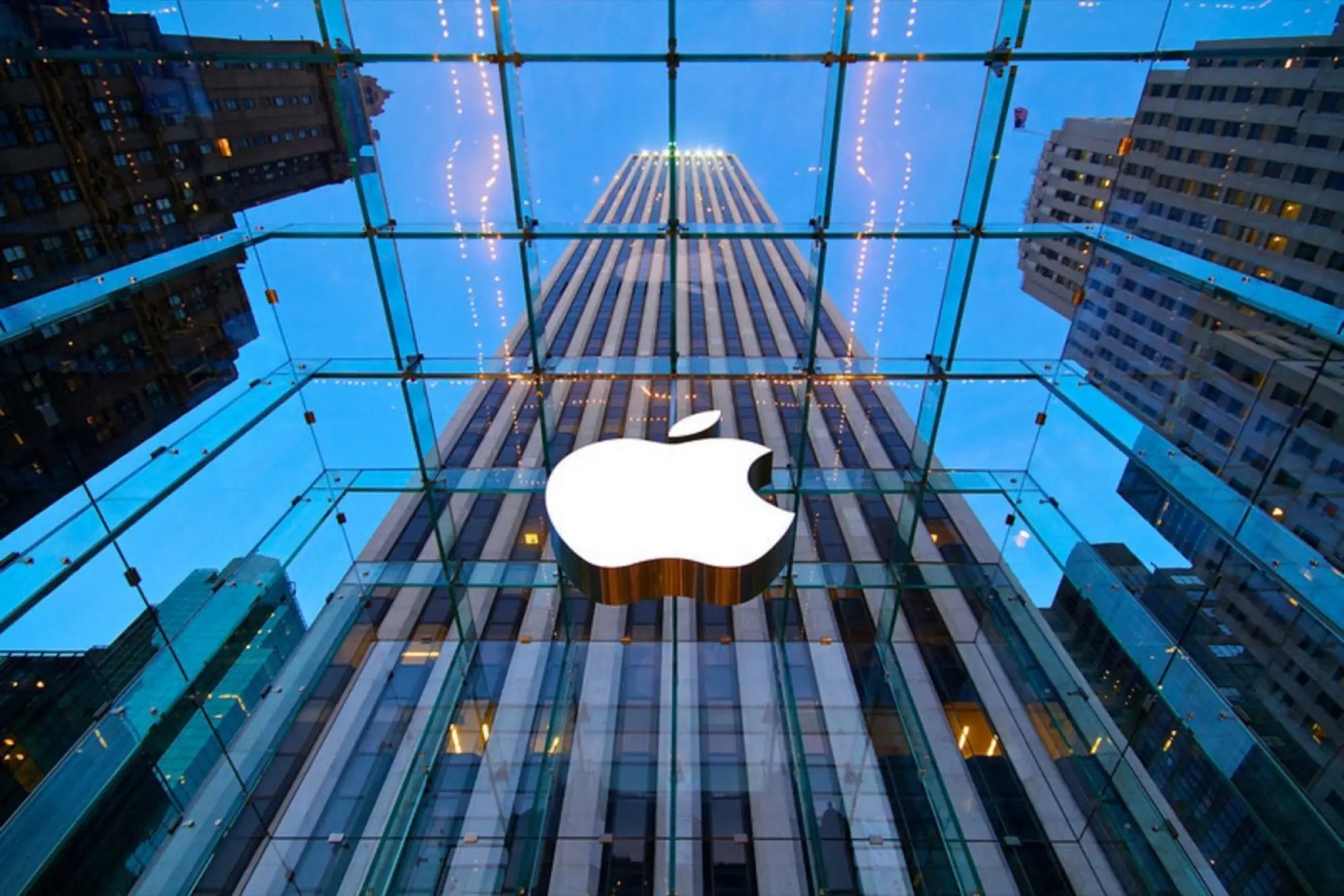 "Apple" ilk süni intellekt robotunu buraxacaq