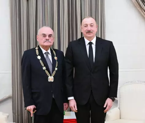 İlham Əliyev: Şadam ki, yubileyinizi çox yaxşı fiziki formada qarşılayırsınız - VİDEO