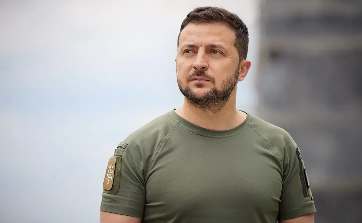 Zelenski Çin şirkətlərinə qarşı sanksiya tətbiq edib