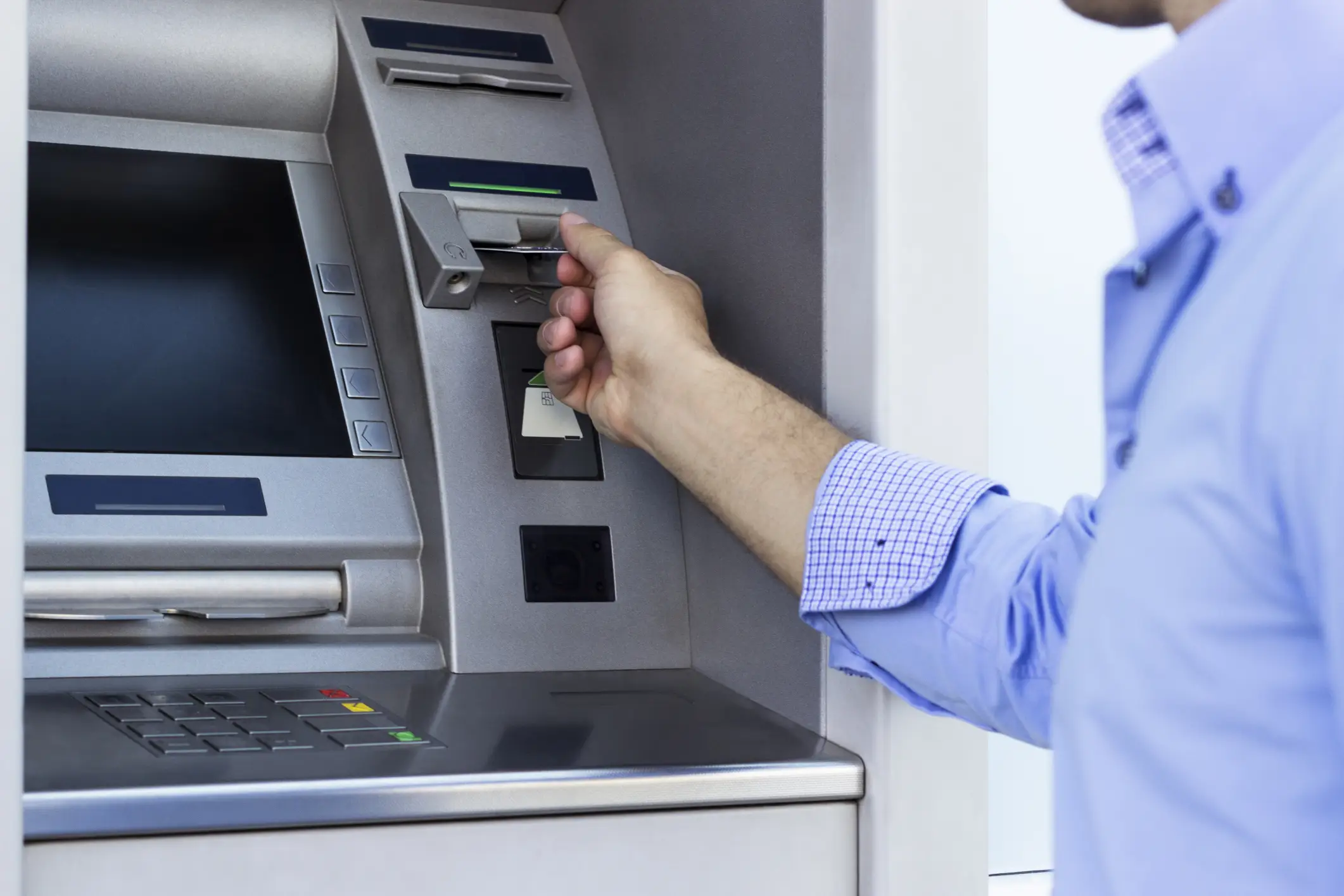 Azərbaycanda maaşı istənilən bankdan almaq mümkün ola bilər