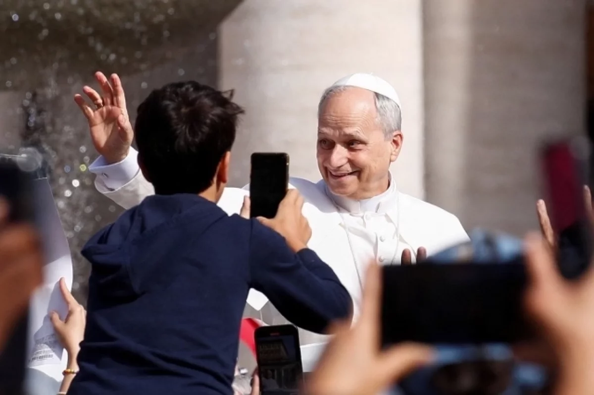 Papa XIV Leo katoliklər üçün çoxarvadlılığı qadağan etdi