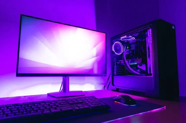 Azərbaycanda kompüter, elektron və optik məhsulların istehsalı 100%-ə yaxın artıb