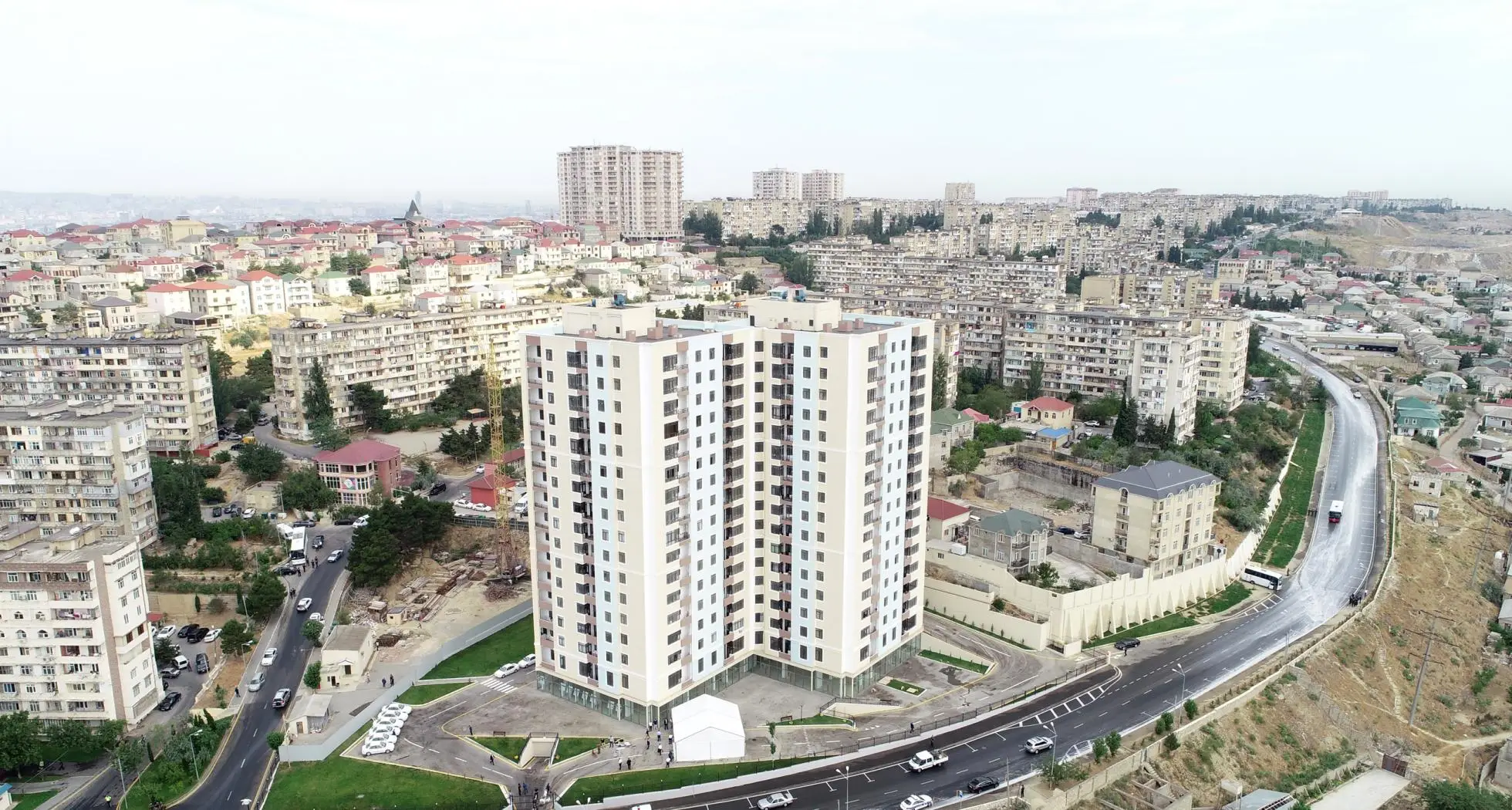 Yeni tikilən hündürmərtəbəli binaların istismar müddəti azı 100 il olacaq