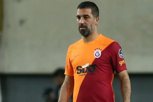 Arda Turandan zəlzələ qurbanları üçün dünyaya yardım çağırışı edib