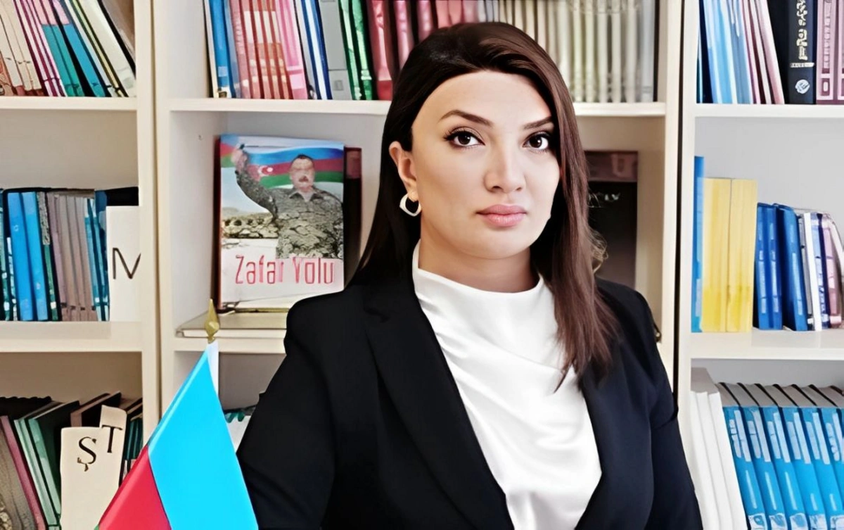 Bakıda müəllimlərin hədiyyəsini bəyənməyən məktəb direktoru işdən azad edildi