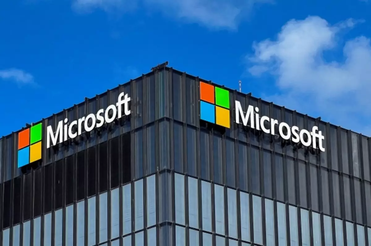 "Microsoft" 300-dən çox işçisini ixtisar edir