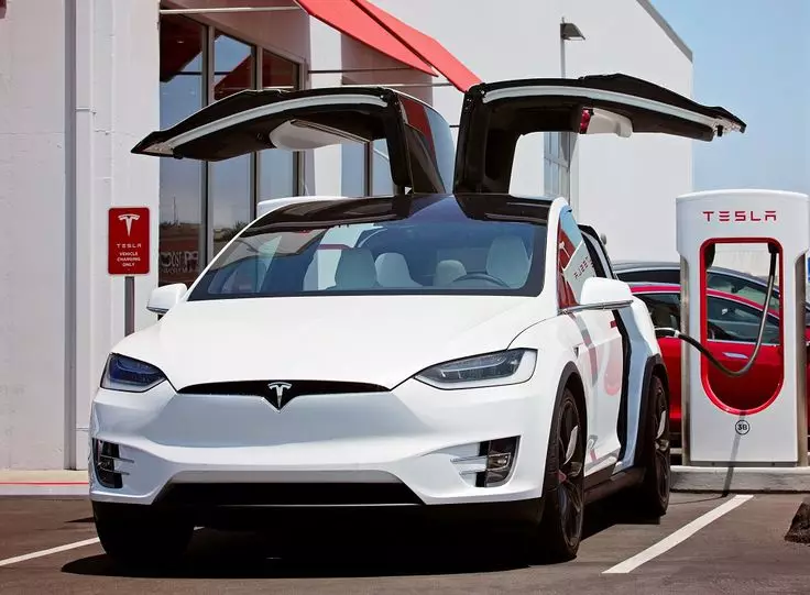 "Tesla"nın bazar dəyəri artıb